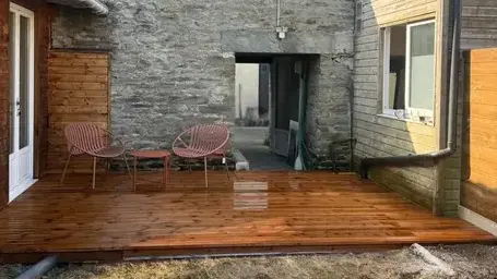 terrasse bois à Bricquebec-en-Cotentin - image 2